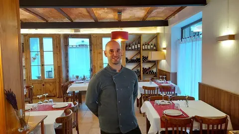 &Agrave;lex Jorba Fonda Biayna Menjador
