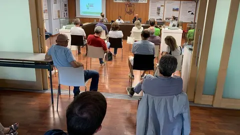 POUM Ll&iacute;via
