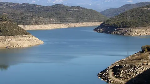 Pla obert de la cap&ccedil;alera de l'embassament de Rialb, al 35% de la seva capacitat, el 9 de novembre de 2021. (Horitzontal)