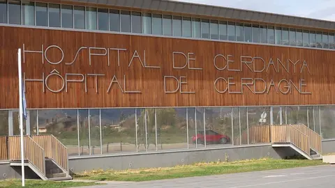 Hospital de Cerdanya fa&ccedil;ana principal