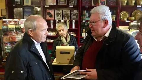 Foto Cisco Borrell amb President Montilla
