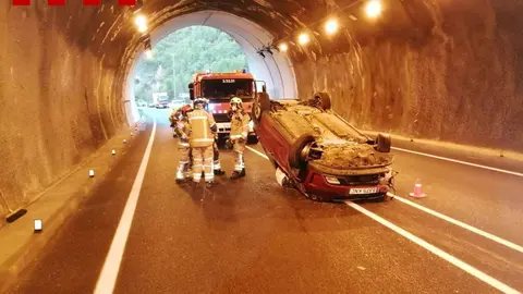 Bombers t&uacute;nel Sal&agrave;s de Pallars