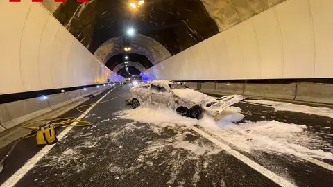 Incendi cotxe t&uacute;nel Peramola