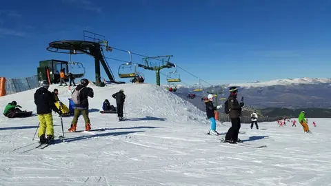 Estaci&oacute; Esqu&iacute; la Molina FGC