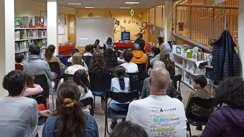 Fugiu de la lluna plena presentaci&oacute; Tremp
