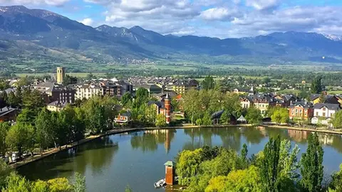 Puigcerd&agrave; panor&agrave;mica llac