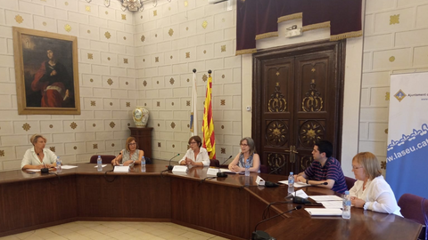 Taula rodona resid&egrave;ncia genrt gran la Seu R&agrave;dio Seu 3