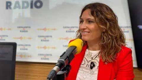 Laura Vilagr&agrave; a Cat R&agrave;dio