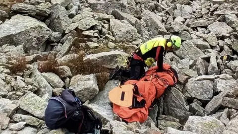 Rescat GRAE Estany de Contraix
