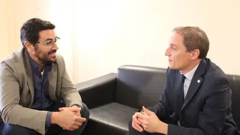 Viaplana es reuneix amb Crespin