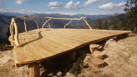 Mirador astron&ograve;mic Port Ain&eacute;