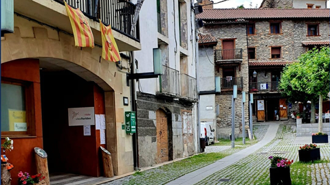 Vilaller acc&eacute;s al nucli antic