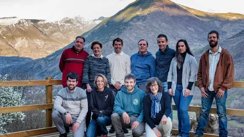 S&ograve;nia Bruguera amb l'equip de la candidatura de La Vall de Bo&iacute;