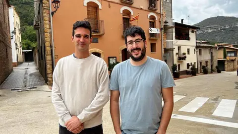 Miquel L&oacute;pez i Dario Albert, candidats u i dos d'ERC a Castell de Mur Marta Lluvich