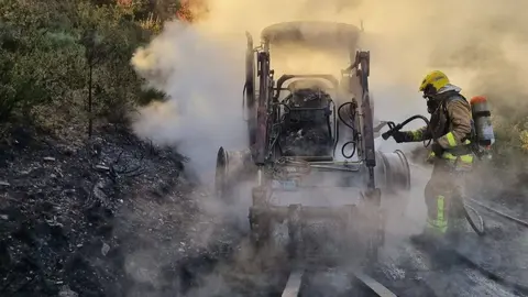 Crema tractor a Queixans 2