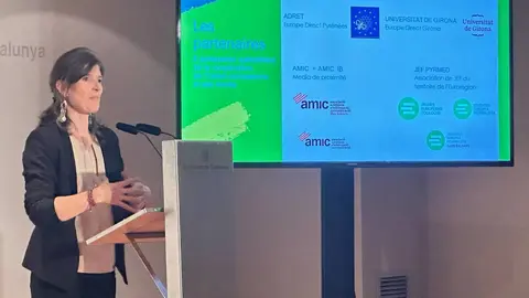 Ma&iuml;na Gautier durant la presentaci&oacute; del projecte transfronterer al Palau Robert de Barcelona_
