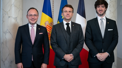 Macron rep Espot i Ensenyat a Par&iacute;s 2