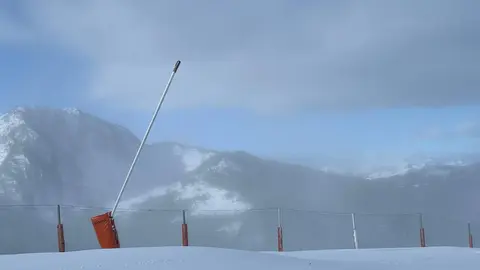 Canons de neu Baqueira