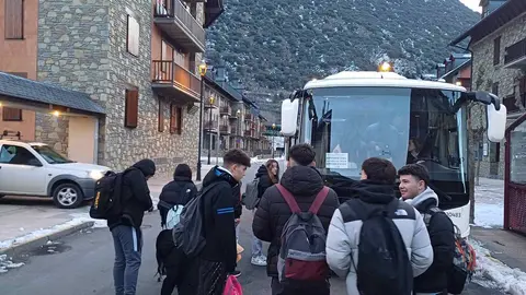 Joves Valls d'&Agrave;neu