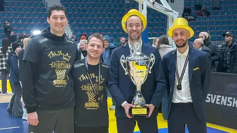 Bernat Canut campi&oacute; su&egrave;cia 6