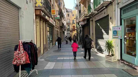 Tremp carrer comercial 1