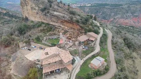 Santa Engr&agrave;cia esllavissada