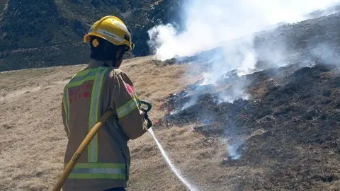Incendi pastures Vall de Bo&iacute; 1