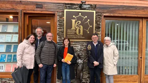 Marta Vilalta i Pepe Vidal durant la reuni&oacute; de treball amb l'Institut d'Estudis Aranesi a Vielha