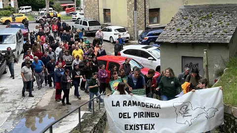 Ossos manifestaci&oacute; ramaders Llavors&iacute; 5