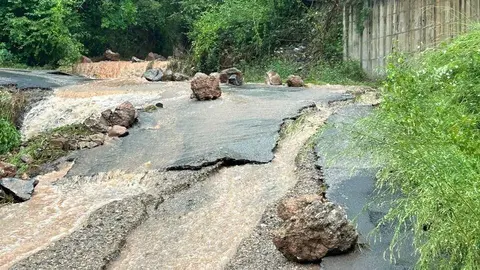 Carretera d'acc&eacute;s a Santa Maria de Sarroqueta