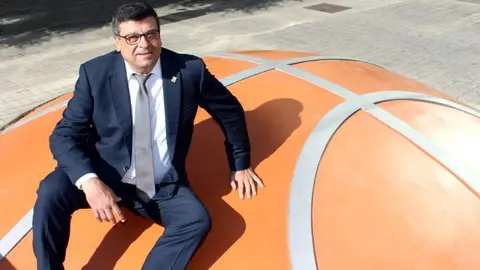 Ferran Aril reelegit president FCB