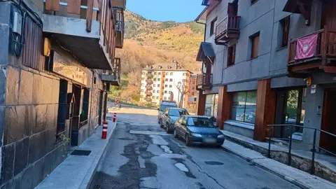Vielha carrer closes
