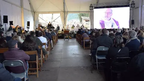 Joan Planes Funeral