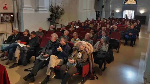 Conflu&egrave;ncia febrer 2025
