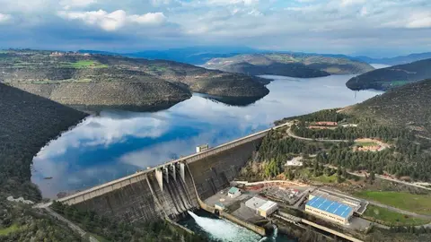 Presa pant&agrave; de Rialb 2