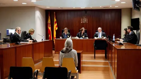 Judici dona la Pobla