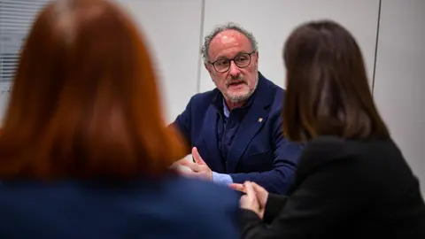Pepe Vidal durant una reuni&oacute; de treball