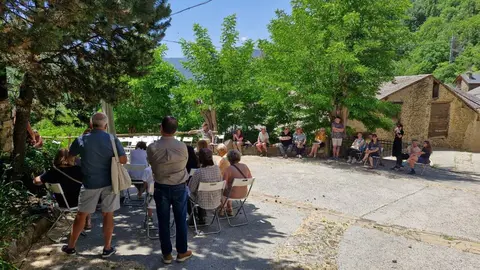 Dans&agrave;neu presentaci&oacute; del llibre '1424 Dones, lliure esperit'