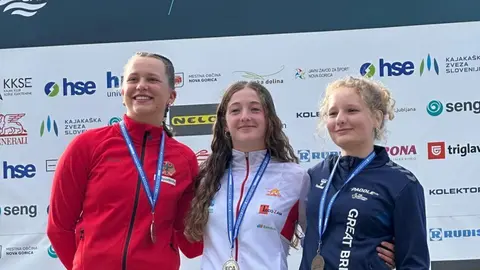 Anna Simona medalla d'or caiac cros