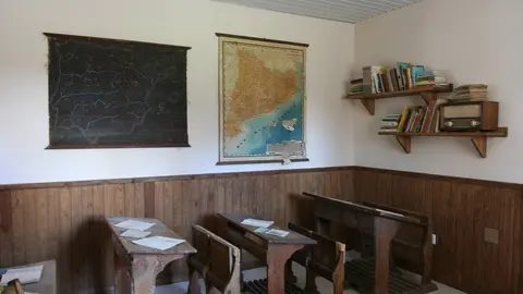 Petit Mus&egrave;u dera Esc&ograve;la, d&rsquo;Arr&ograve;s e Vila