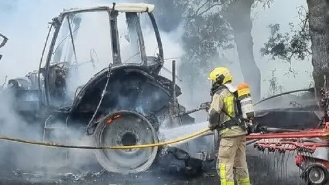 Tractor cremat