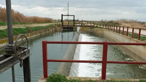 Canal d'Urgell a Sidamon &copy;JosepAP&eacute;rez