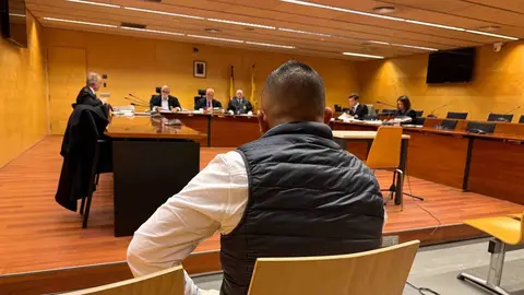 Puigcerd&agrave; violaci&oacute; menor 1