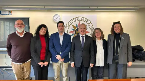 Visita rector UNED a la Seu-1