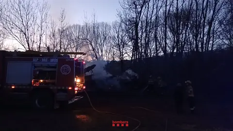 Incendi de vegetaci&oacute; a Ll&iacute;via