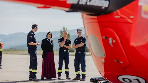 N&uacute;ria Parlon base GRAE Aeroport la Seu 3