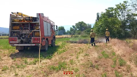 Incendi cam&iacute; de Tremp a Talarn
