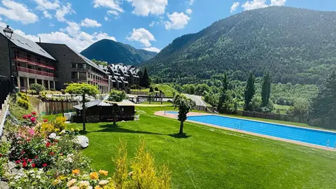 Piscina Naut Aran 