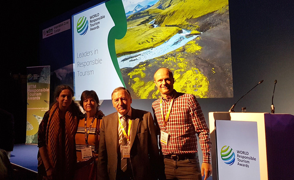 El president del Consell Comarcal del Pallars Jussà, Constante Aranda i representants del projecte El Cinqué Llac a Londres el 7 de novembre del 2018. (horitzontal)