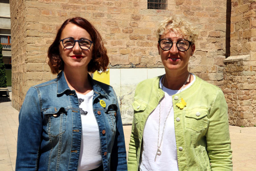 Imatge de la futura alcaldessa de Tremp, Maria Pilar Cases (dreta) amb la que ser...... la primera tinent alcalde, Anna Ritz (JxCat) el 12 de juny del 2019. (horitzontal)